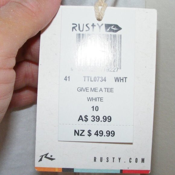 new RUSTY Tshirt, 10/M, White/Green Yoke, Short sleeves, Logo front, Cotton - Picture 6 of 9